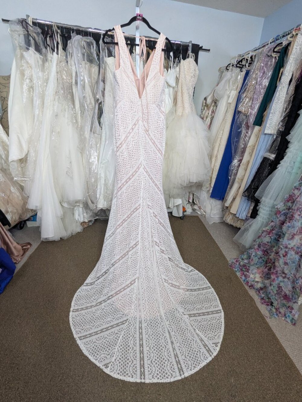 NWT Blush Ivory Lace Boho Mermaid Wedding Dress L - Picture 9 of 11